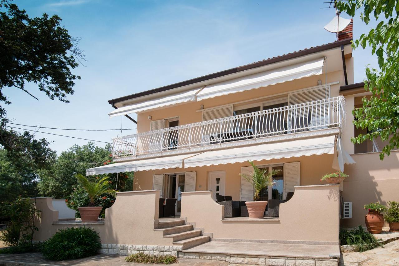 Apartments Barbara 乌马格 外观 照片