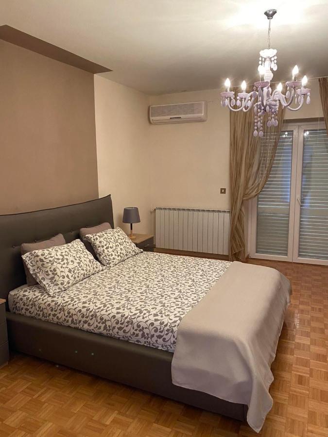 Apartments Barbara 乌马格 外观 照片